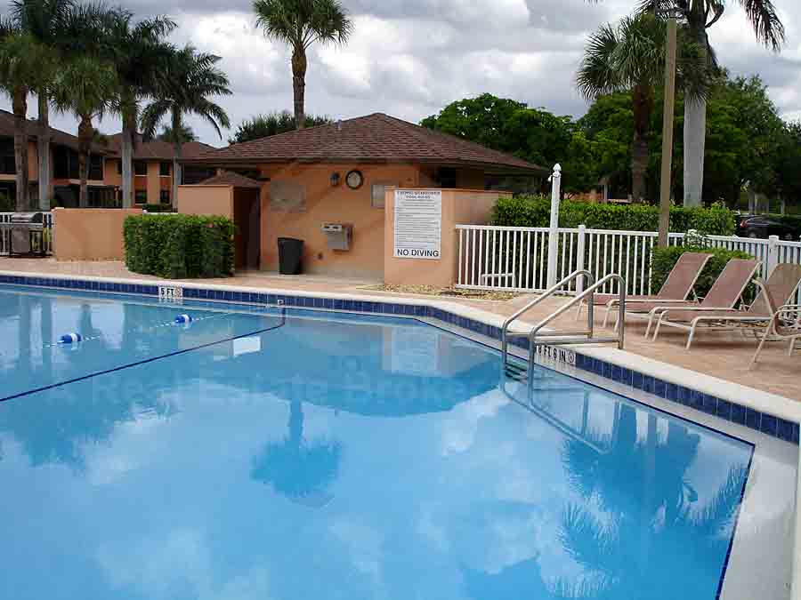 Tropic Schooner Community Pool and Sun Deck Furnishings